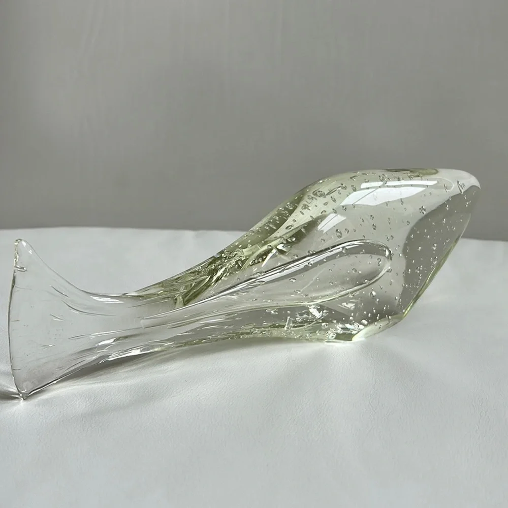 Bubble Clear Glass Fish Paperweight / Decor Art